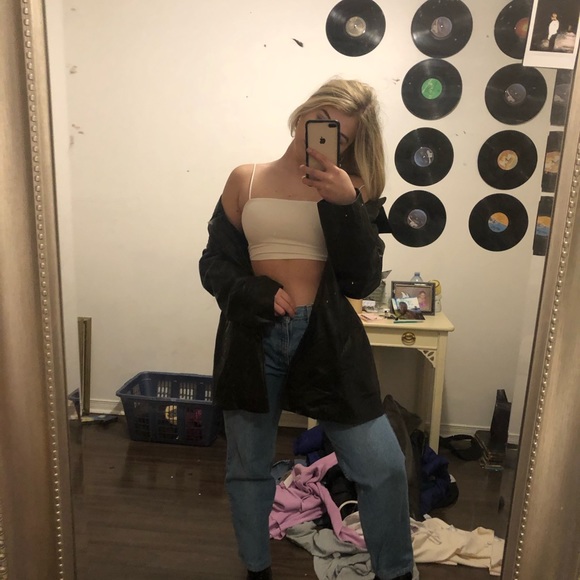 Cute dainty crop tops - Picture 3 of 3